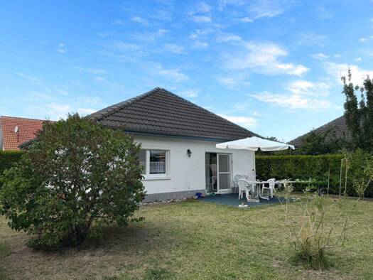 Haus zum Kauf 280.000 € 3 Zimmer 80 m² 413 m² Grundstück Wiek 18556