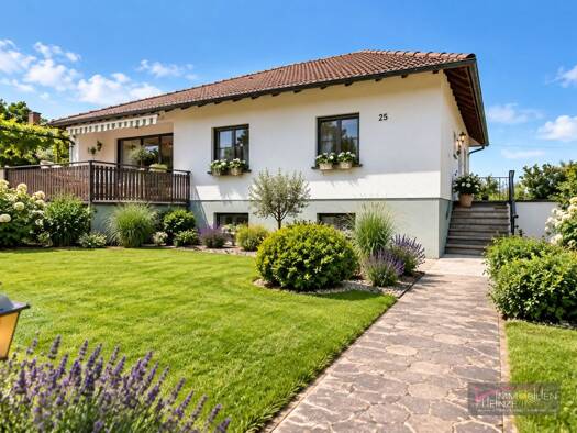 Bungalow zum Kauf 350.000 € 6 Zimmer 138 m² 891 m² Grundstück frei ab 03.09.2026 Frensdorf Frensdorf 96158