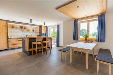 Wohnung zur Miete 2.995 € 2 Zimmer 100 m² EG frei ab sofort Chieming Chieming 83339