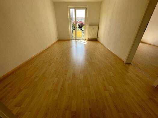 Wohnung zur Miete 310 € 2 Zimmer 59,7 m² 2. Geschoss Fichtestraße 16 b Lutherviertel Lutherviertel 09126