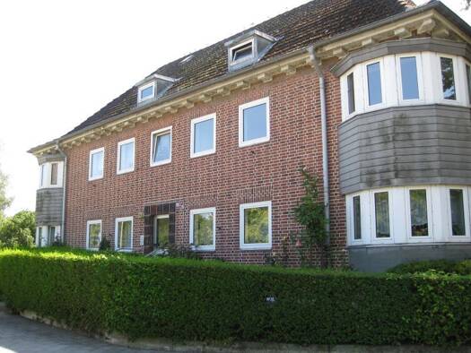 Wohnung zur Miete 390 € 2 Zimmer 43,3 m² frei ab 01.12.2026 Tiefe Allee 34 Neumühlen-Dietrichsdorf Neumühlen - Dietrichsdorf 24149