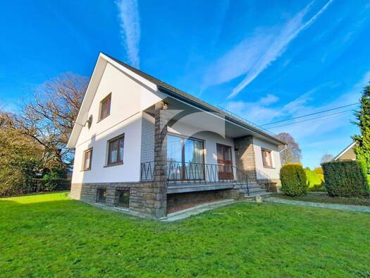 Villa zum Kauf provisionsfrei 415.000 € 4 Zimmer 150 m² 1.050 m² Grundstück frei ab sofort Bütgenbach 4750