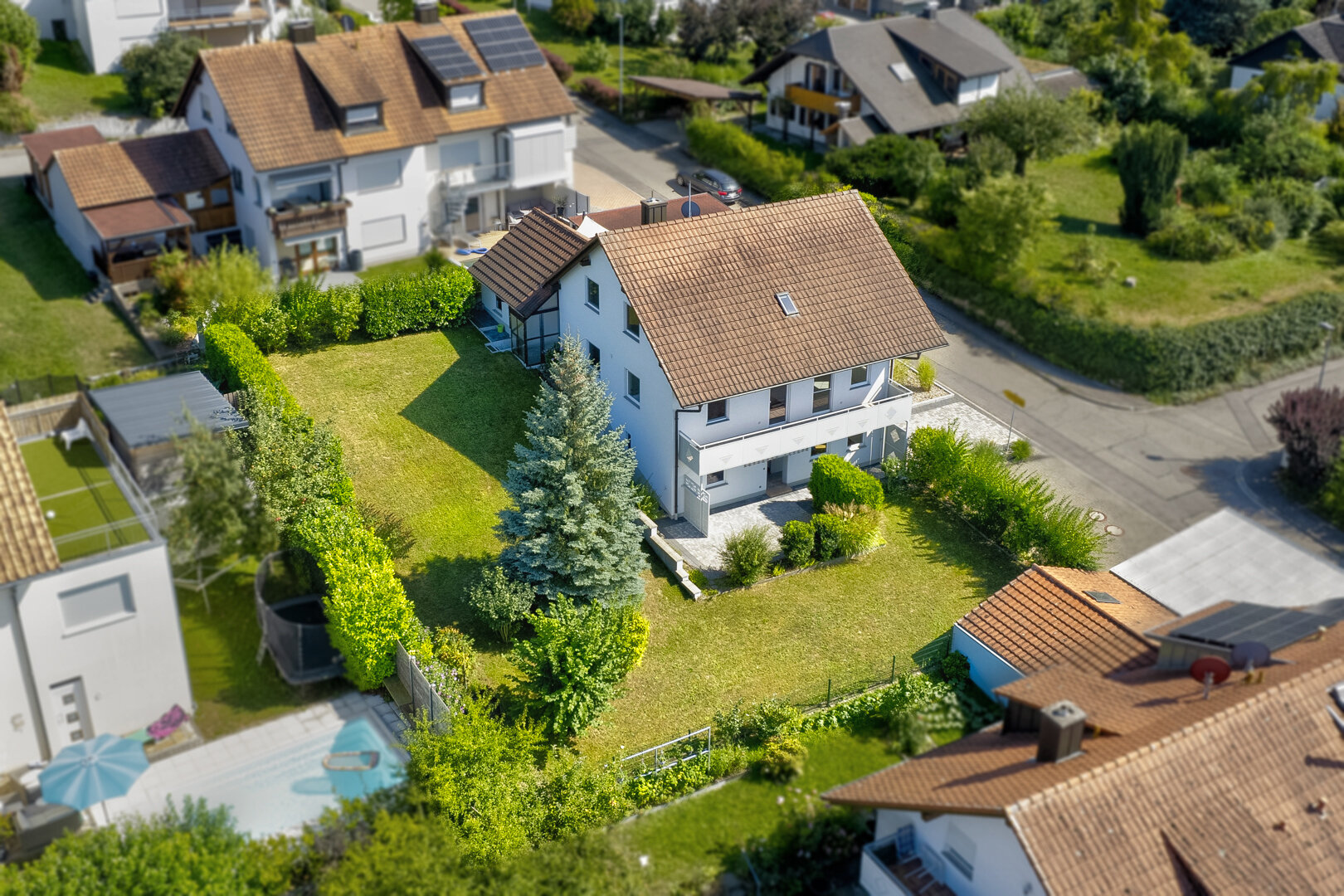 Einfamilienhaus zum Kauf 689.000 € 7 Zimmer 170,5 m²<br/>Wohnfläche 758 m²<br/>Grundstück Bamlach Bad Bellingen / Bamlach 79415