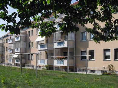 Wohnung zur Miete 450 € 3 Zimmer 69,5 m² 1. Geschoss frei ab sofort Dresdner Str. 49 Großenhain Großenhain 01558