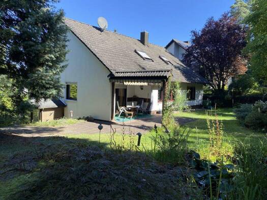 Einfamilienhaus zum Kauf 595.000 € 4 Zimmer 150 m² 1.459 m² Grundstück frei ab 01.11.2025 Heinersdorf Langenzenn Umgebung 90579