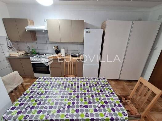Wohnung zur Miete 350 € 1 Zimmer 25 m² Zadobarje Karlovac