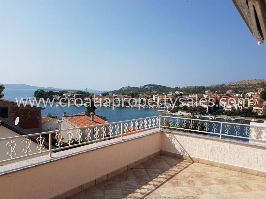 Haus zum Kauf 699.000 € 4 Zimmer 260 m²<br/>Wohnfläche Sibenik