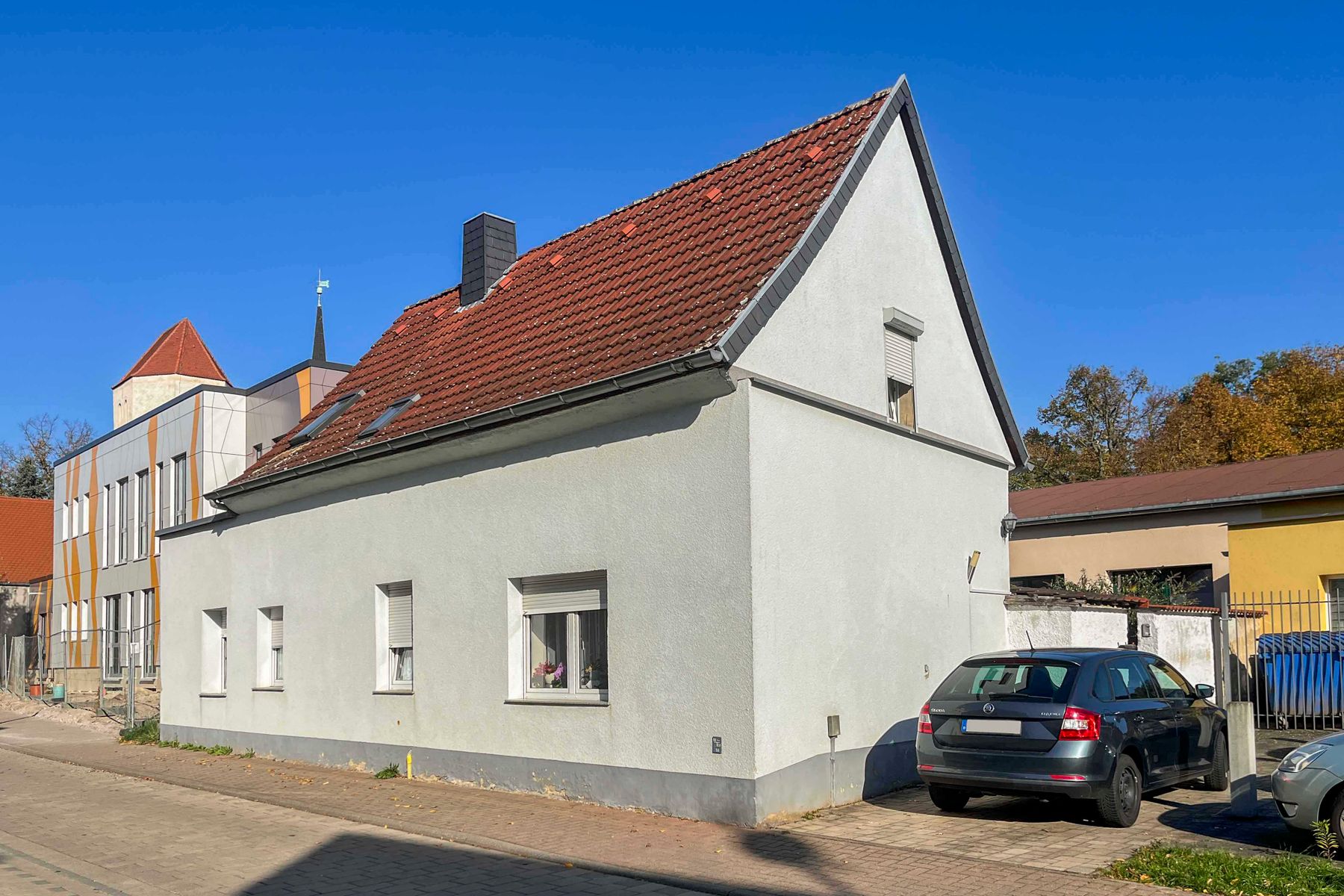 Einfamilienhaus zum Kauf 79.000 € 4 Zimmer 75 m²<br/>Wohnfläche 238 m²<br/>Grundstück Brehna Sandersdorf-Brehna 06796