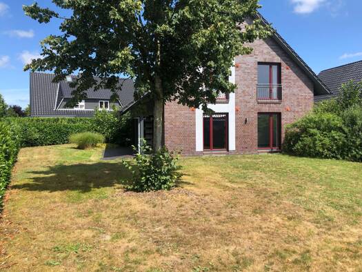 Einfamilienhaus zur Miete 1.950 € 5 Zimmer 156 m² 617 m² Grundstück frei ab 01.10.2026 Apensen 21641