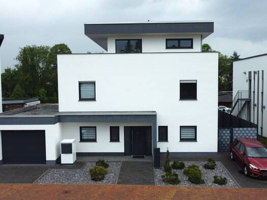 Einfamilienhaus zum Kauf 1.150.000 € 8 Zimmer 310 m² 398 m² Grundstück Limburg Limburg 65549