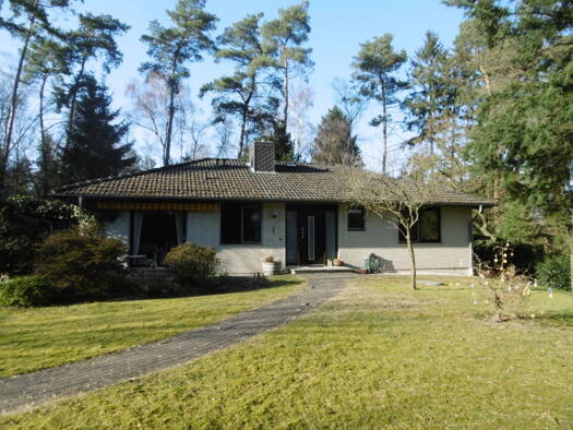 Einfamilienhaus zur Miete 1.450 € 3 Zimmer 110 m² 600 m² Grundstück frei ab sofort Jesteburg 21266