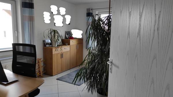 Wohnung zum Kauf provisionsfrei 300.000 € 3,5 Zimmer 93,5 m²<br/>Wohnfläche Behringstraße Achalm Reutlingen 72766