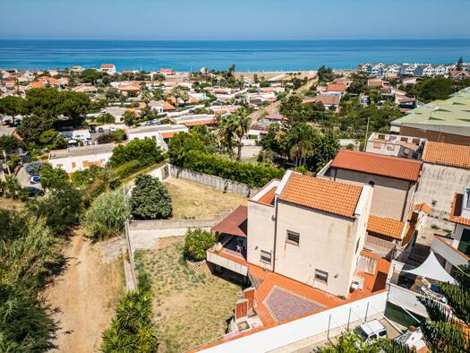 Villa zum Kauf 250.000 € 7 Zimmer 225 m² frei ab sofort Messina 98161