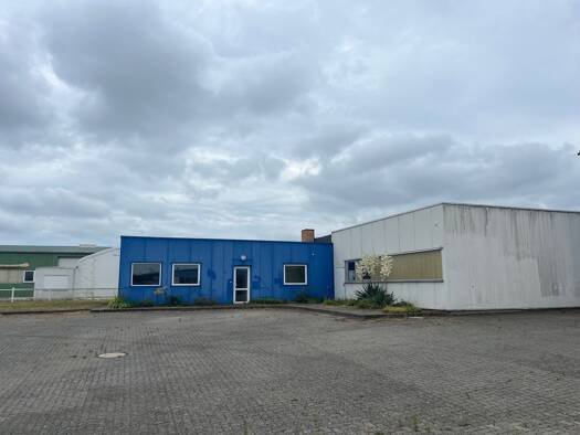 Produktionshalle zum Kauf 680 m² Lagerfläche Brüel 19412