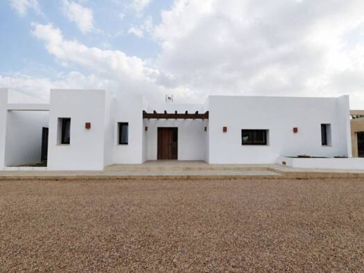 Villa zur Miete 7.800 € 3 Zimmer 250 m² 15.000 m² Grundstück Sant Antoni de Portmany 07820