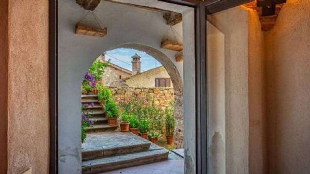 Studio zum Kauf 640.000 € 8 Zimmer 400 m² Colle Val d'Elsa