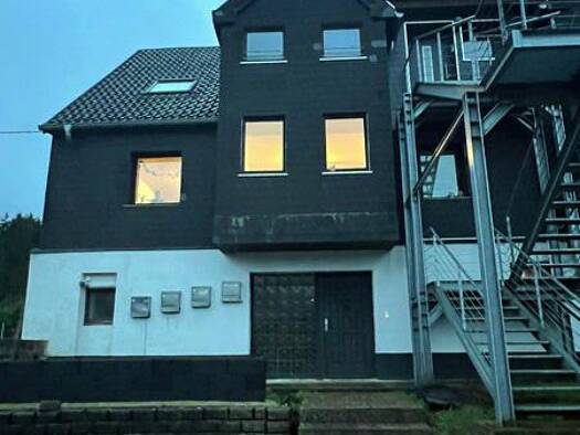 Mehrfamilienhaus zum Kauf 290.000 € 10 Zimmer 274,1 m² 533 m² Grundstück Niedersaubach Lebach 66822