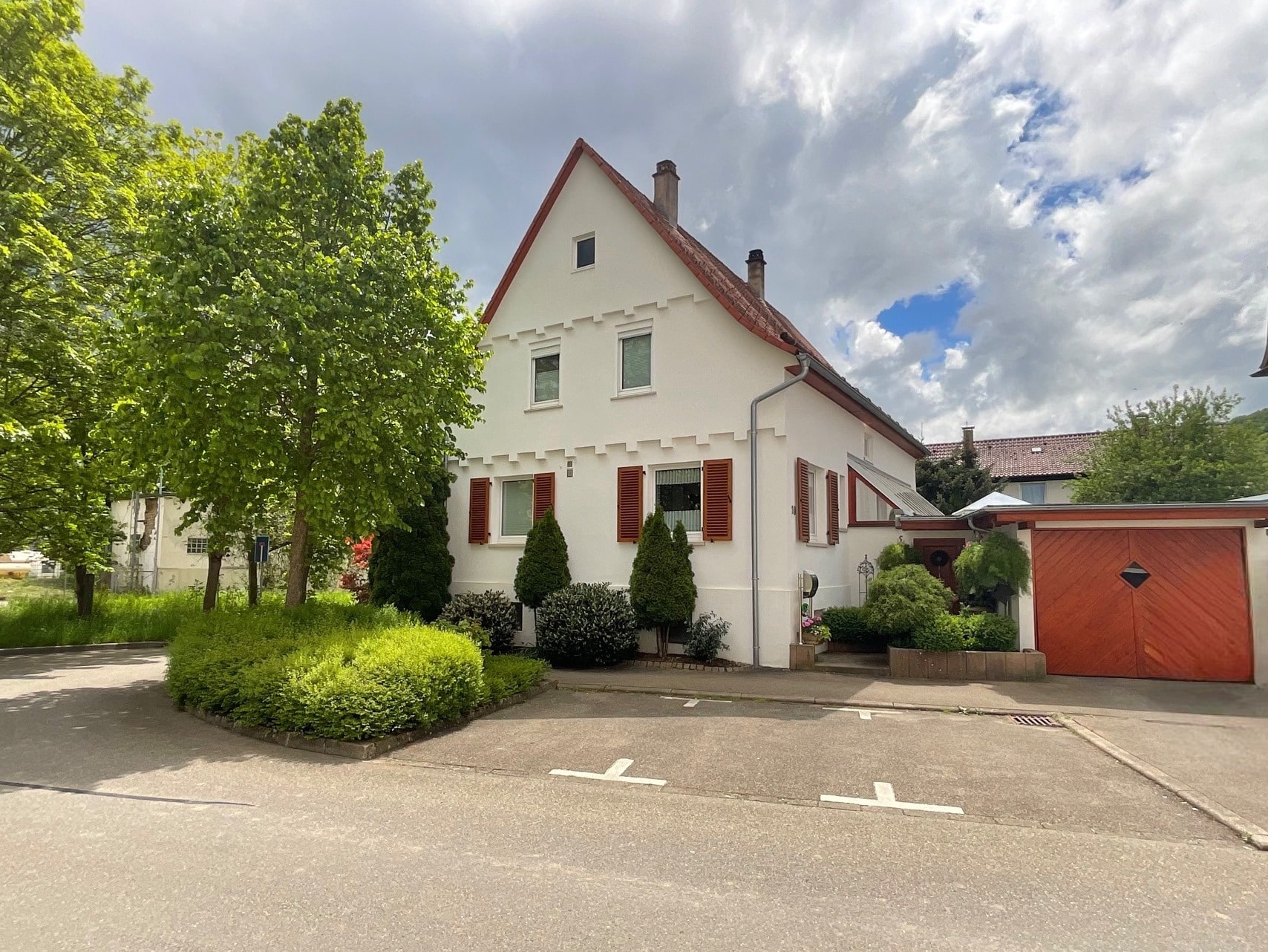 Einfamilienhaus zum Kauf 345.000 € 6 Zimmer 160 m²<br/>Wohnfläche 333 m²<br/>Grundstück Truchtelfingen Albstadt 72461