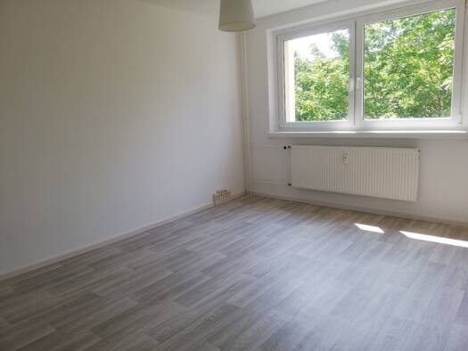 Wohnung zur Miete 201 € 1 Zimmer 25,1 m² 3. Geschoss Krummacherring 18 Bernburg Bernburg 06406