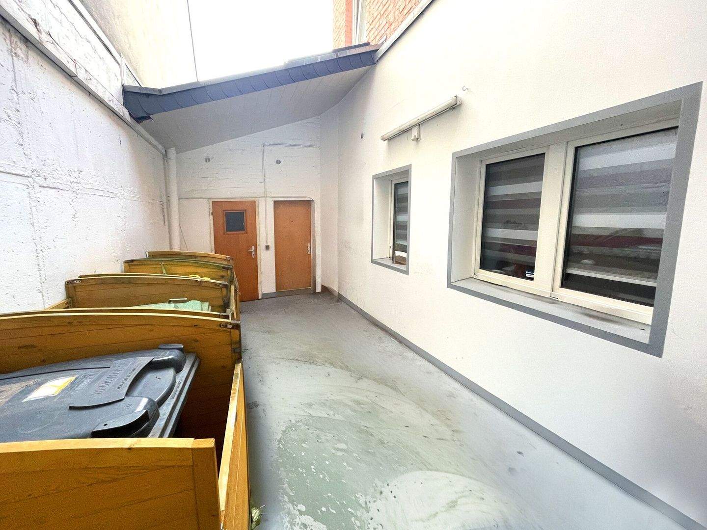 Immobilie in Troisdorf - Troisdorf City: Wohn-/Geschäftshaus mittendrin-Kapitalanleger aufgepasst! - Bild 3