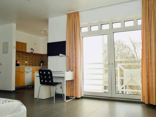 Wohnung zur Miete auf Zeit 1.060 € 1,5 Zimmer 32 m² frei ab sofort Deutz Köln / Deutz 50679