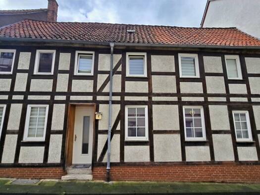 Reihenmittelhaus zum Kauf 99.000 € 8 Zimmer 160 m² 120 m² Grundstück Helmstedt 38350