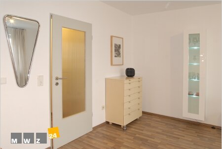 Wohnung zur Miete Wohnen auf Zeit 1.150 € 1,5 Zimmer 35 m²<br/>Wohnfläche 01.04.2025<br/>Verfügbarkeit Bilk Düsseldorf 40223