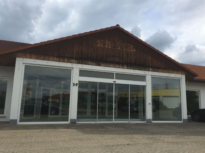 Ladenfläche zur Miete 600 m²<br/>Verkaufsfläche ab 500 m²<br/>Teilbarkeit Dörfles-Esbach 96487