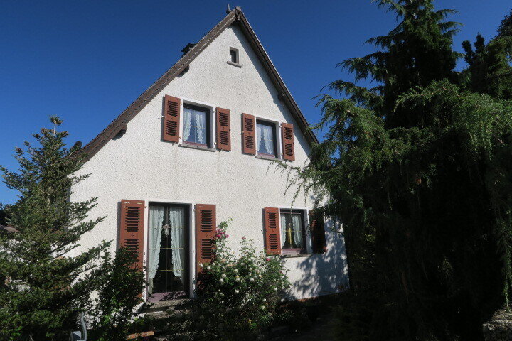 Einfamilienhaus zum Kauf 475.000 € 4,5 Zimmer 106 m²<br/>Wohnfläche 850 m²<br/>Grundstück Cadolzburg Cadolzburg 90556