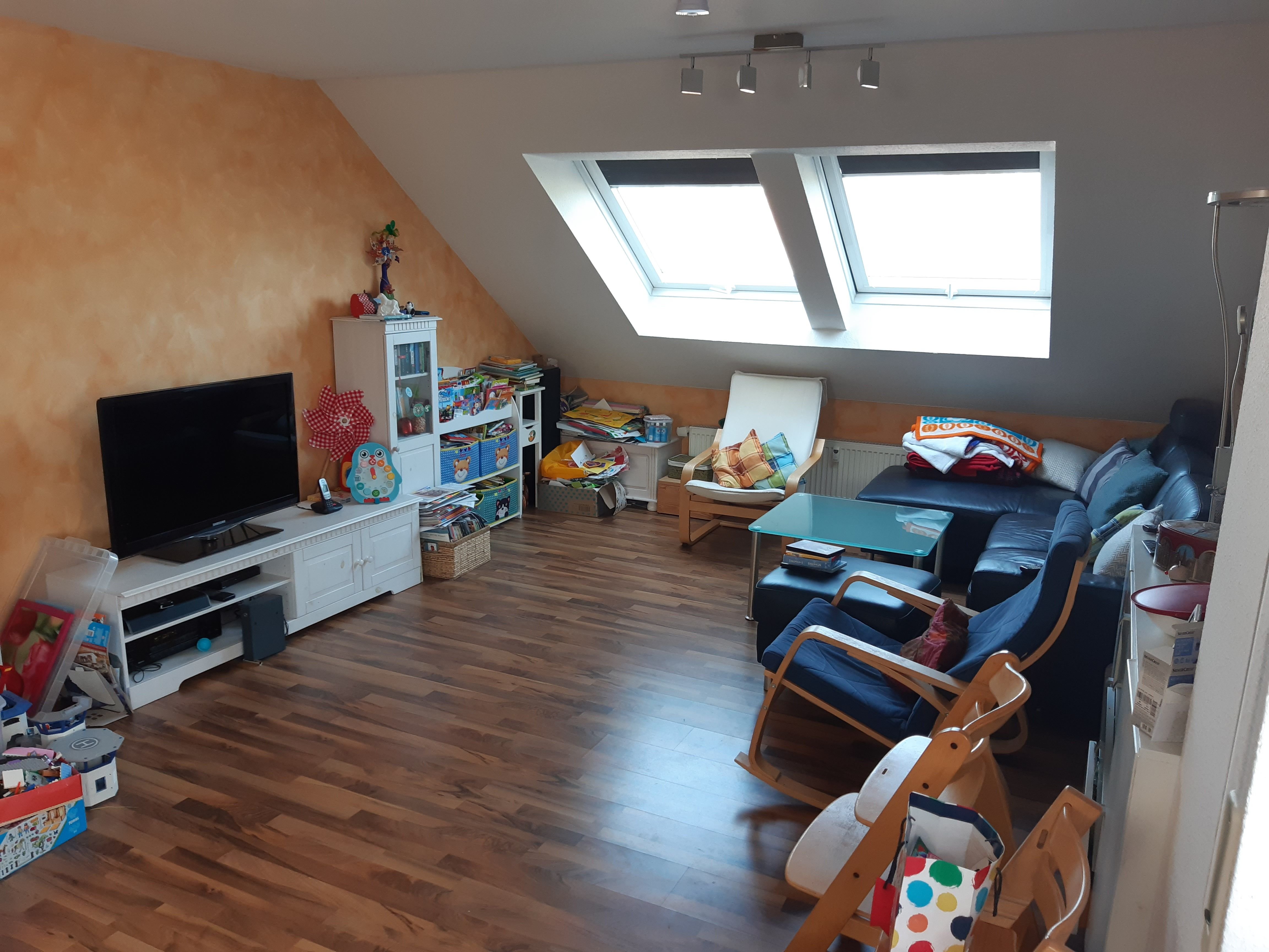 Maisonette zur Miete 1.300 € 4,5 Zimmer 108 m²<br/>Wohnfläche 2.<br/>Geschoss 01.12.2024<br/>Verfügbarkeit Geisingen Freiberg am Neckar 71691