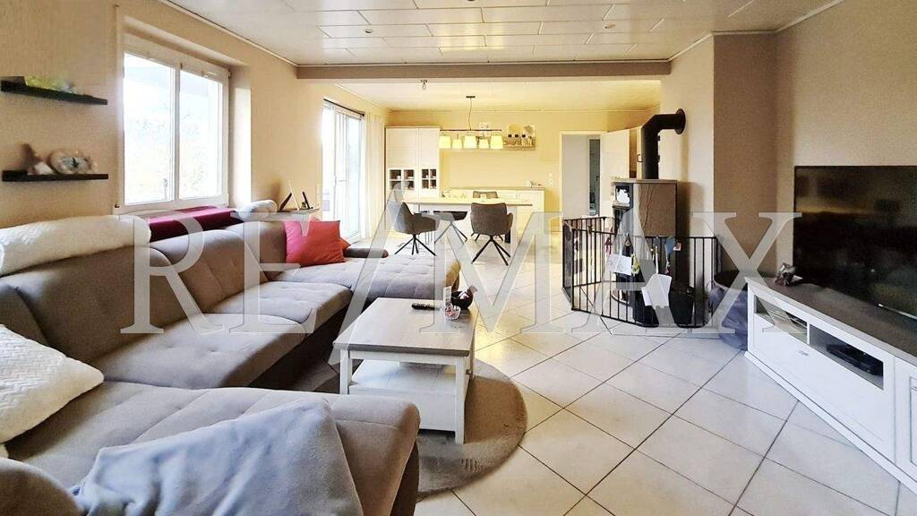 Wohnung zum Kauf 324.000 € 3 Zimmer 127 m² 1. Geschoss Wallrabenstein Hünstetten 65510