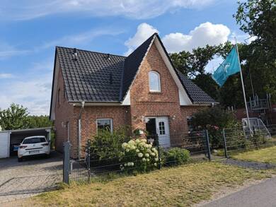 Einfamilienhaus zum Kauf 425.000 € 4 Zimmer 139 m² 701 m² Grundstück Husum Husum 31632
