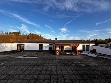 Penthouse zur Miete 1.600 € 5,5 Zimmer 227 m² Geschoss 2/2 frei ab 01.11.2025 Hallenberg Hallenberg 59969