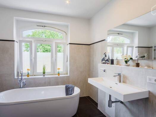 Wohnung zur Miete 935 € 4 Zimmer 85 m² frei ab sofort Burghausen-Rückmarsdorf Leipzig 04178