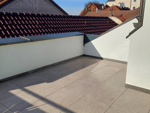 Wohnung zur Miete 700 € 2,5 Zimmer 73 m² 2. Geschoss frei ab sofort Wienerstraße 21 Enns 4470