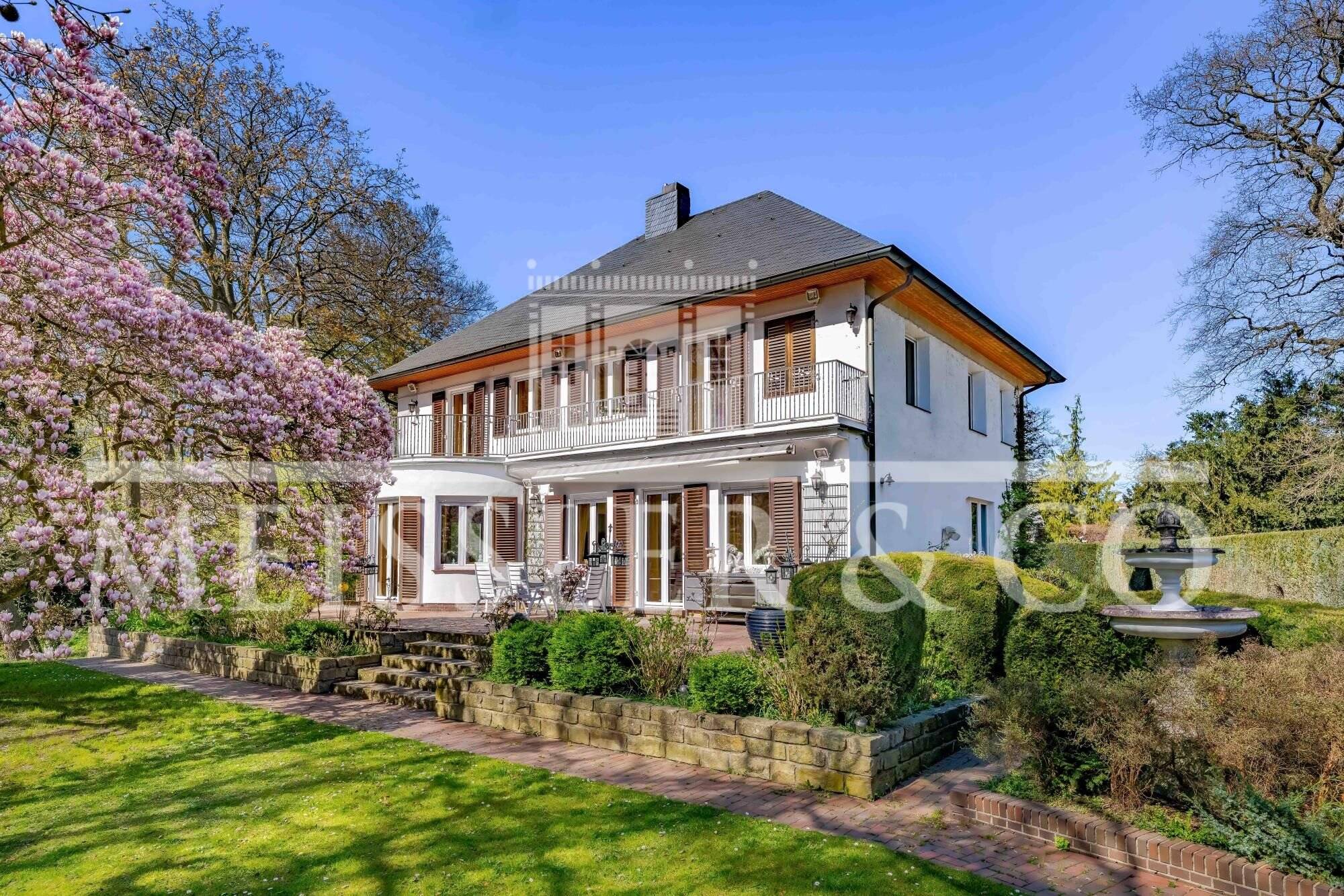 Villa zum Kauf