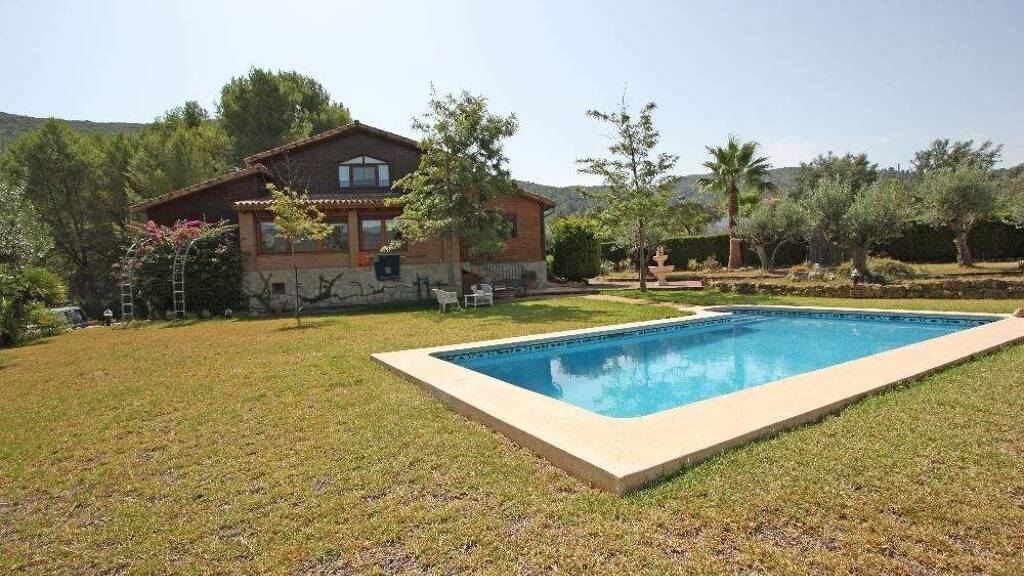 Villa zum Kauf 899.000 € 4 Zimmer 381 m² 17.241 m² Grundstück Orba 03790