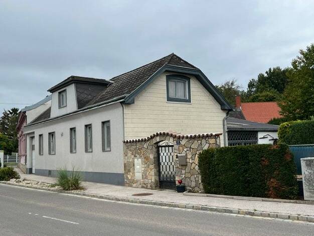 Haus zum Kauf 179.000 € 4 Zimmer 70 m² 369 m² Grundstück frei ab sofort Propst Wittola-Straße Groß-Enzersdorf 2301