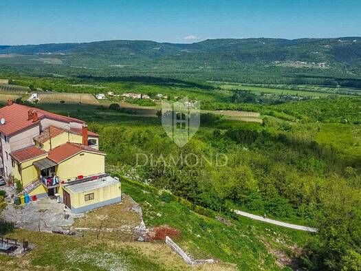 Einfamilienhaus zum Kauf 180.000 € 4 Zimmer 898 m² Grundstück Motovun 52424