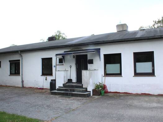 Mehrfamilienhaus zum Kauf 289.000 € 7 Zimmer 197,3 m² 2.424 m² Grundstück Felde 24242