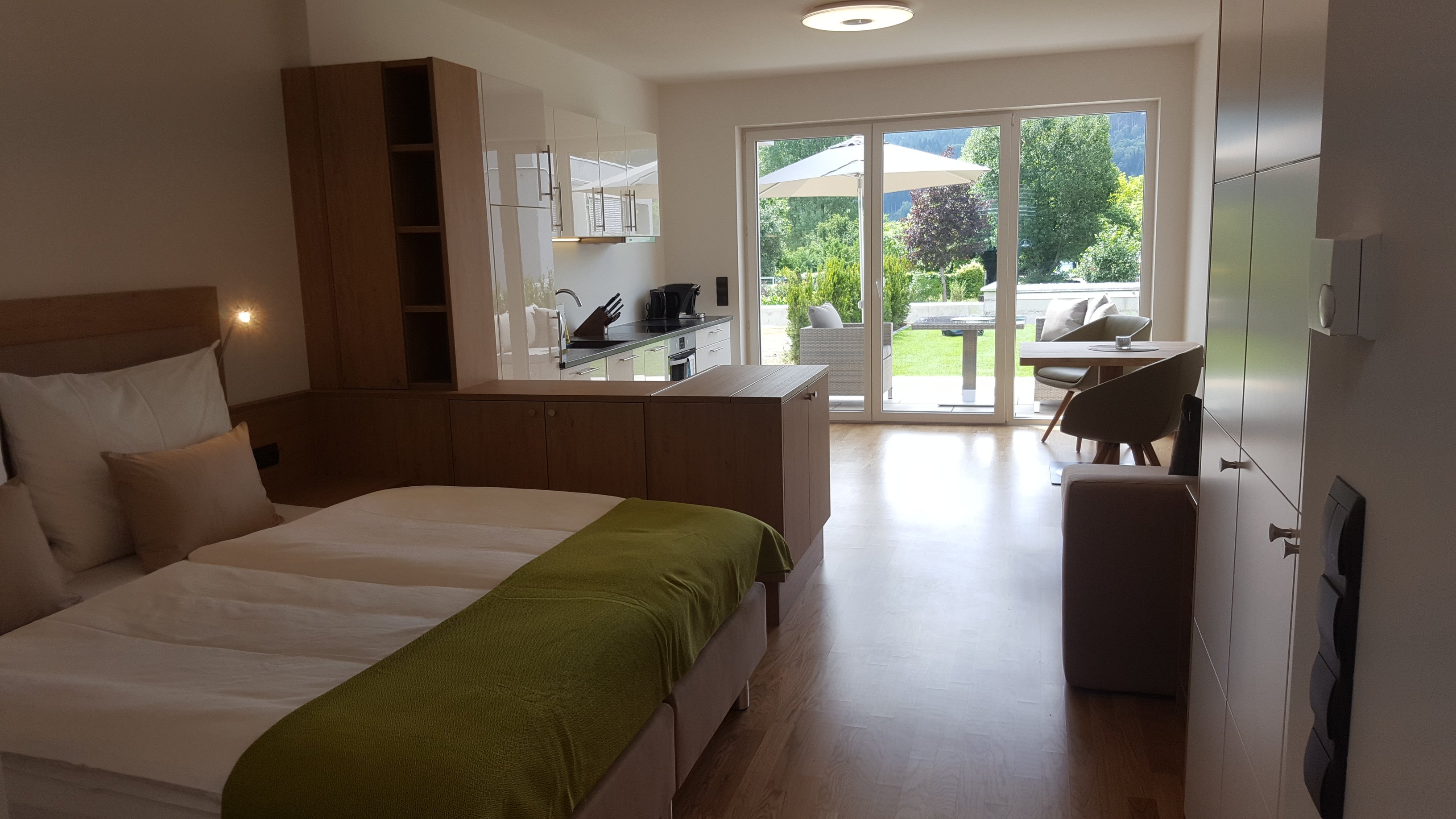 Wohnung zur Miete Wohnen auf Zeit 2.863 € 1 Zimmer 40 m²<br/>Wohnfläche ab sofort<br/>Verfügbarkeit Villach 9871