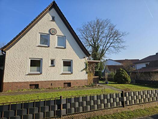 Einfamilienhaus zum Kauf provisionsfrei 200.000 € 2,5 Zimmer 90 m² 1.000 m² Grundstück frei ab sofort Steinhorst Steinhorst 29367