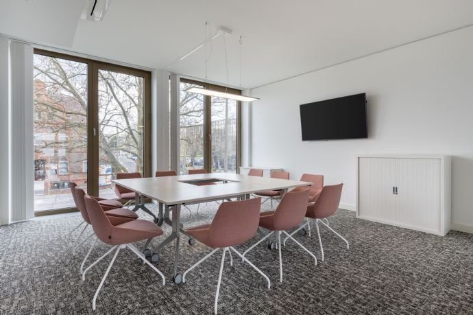 Bürofläche zur Miete 1.029 € 70 m²<br/>Bürofläche von 20 m² bis 70 m²<br/>Teilbarkeit Mainzer Strasse 97 Hauptbahnhof Wiesbaden 65189