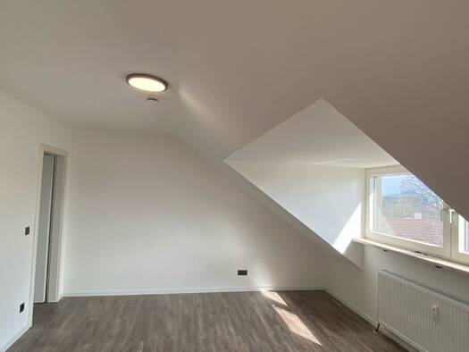 Wohnung zur Miete 950 € 2 Zimmer 42 m² Geschoss 1/3 frei ab sofort Unterhaching 82008