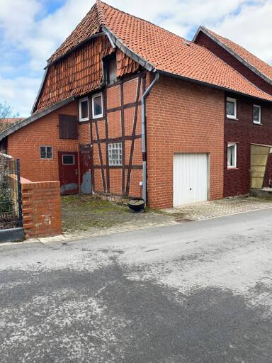 Einfamilienhaus zum Kauf provisionsfrei 160.000 € 6 Zimmer 145 m² 215 m² Grundstück Kirchstraße 2 Hotteln Sarstedt 31157