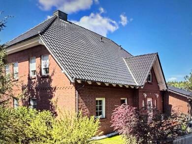 Einfamilienhaus zum Kauf 461.000 € 6 Zimmer 234,9 m² 1.200 m² Grundstück frei ab 31.10.2025 Sergen Neuhausen 03058