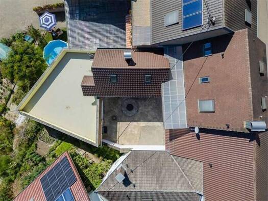 Mehrfamilienhaus zum Kauf 449.000 € 10 Zimmer 240,7 m² 420 m² Grundstück Schloßbergstr. 64 Achkarren Vogtsburg im Kaiserstuhl 79235