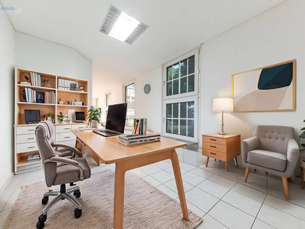 Laden zur Miete 865 € 1 Zimmer 53 m² Verkaufsfläche Holsterhausen Essen 45147