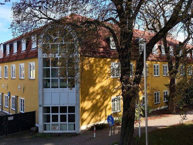 Mehrfamilienhaus zum Kauf provisionsfrei 3.600.000 € 64 Zimmer 1.843 m² 1.250 m² Grundstück Markranstädt 04420