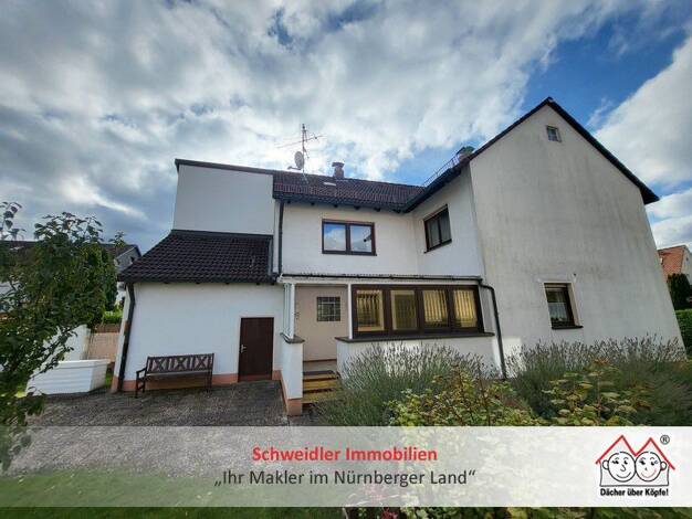 Doppelhaushälfte zum Kauf 325.000 € 3,5 Zimmer 89 m² 285 m² Grundstück Röthenbach Röthenbach an der Pegnitz 90552